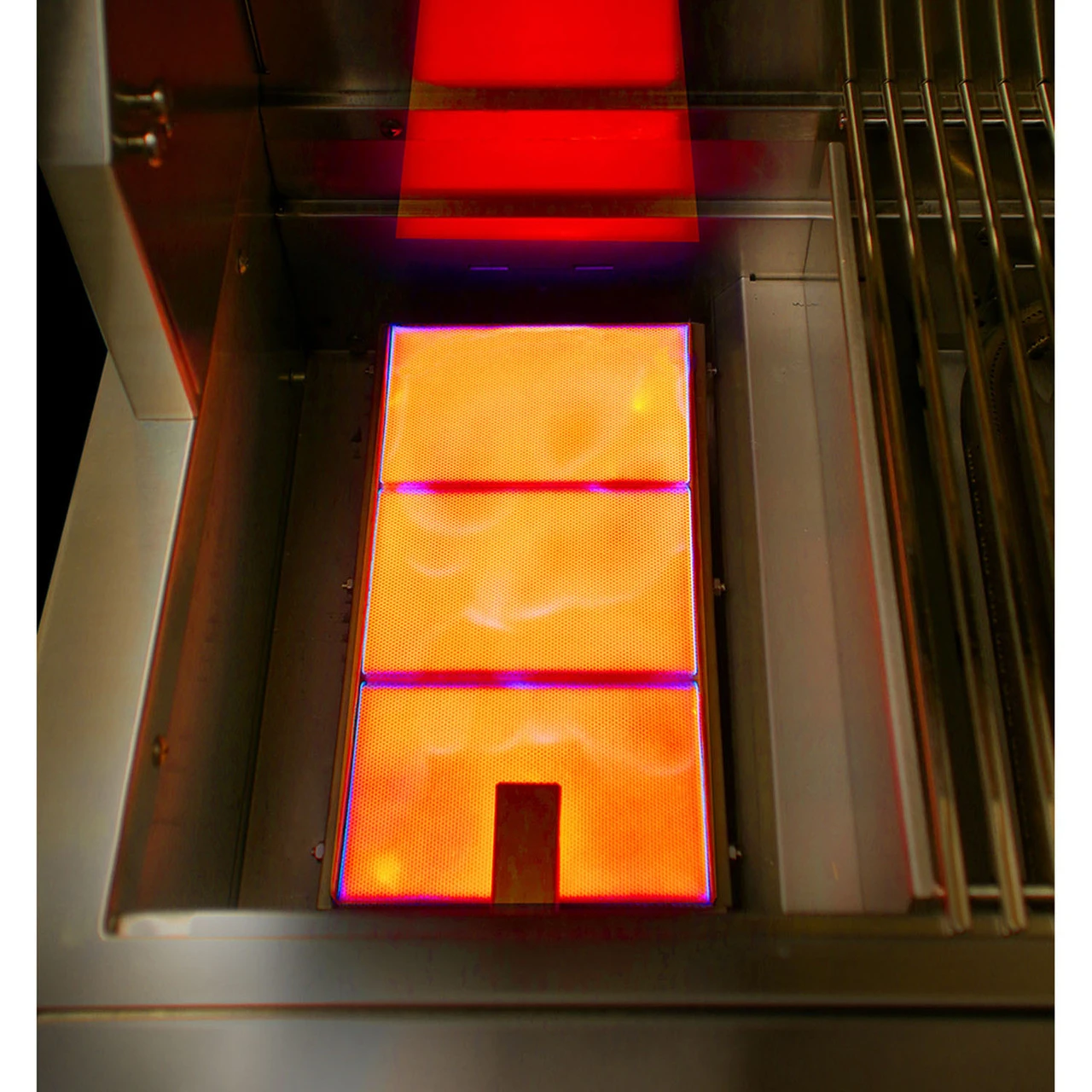 Alfresco ALXE 56" Grill, Sear Burner On Cart - ALXE-56BFGC 5 Alfresco ALXE 56" Grill, Sear Burner On Cart - ALXE-56BFGC - Image 3