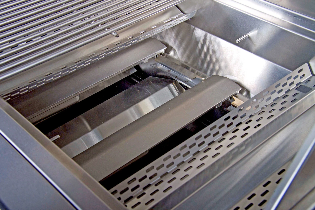 Bonfire 34" 4 Burner Built-in Premium Grill 5 Bonfire 34" 4 Burner Built-in Premium Grill - Image 3