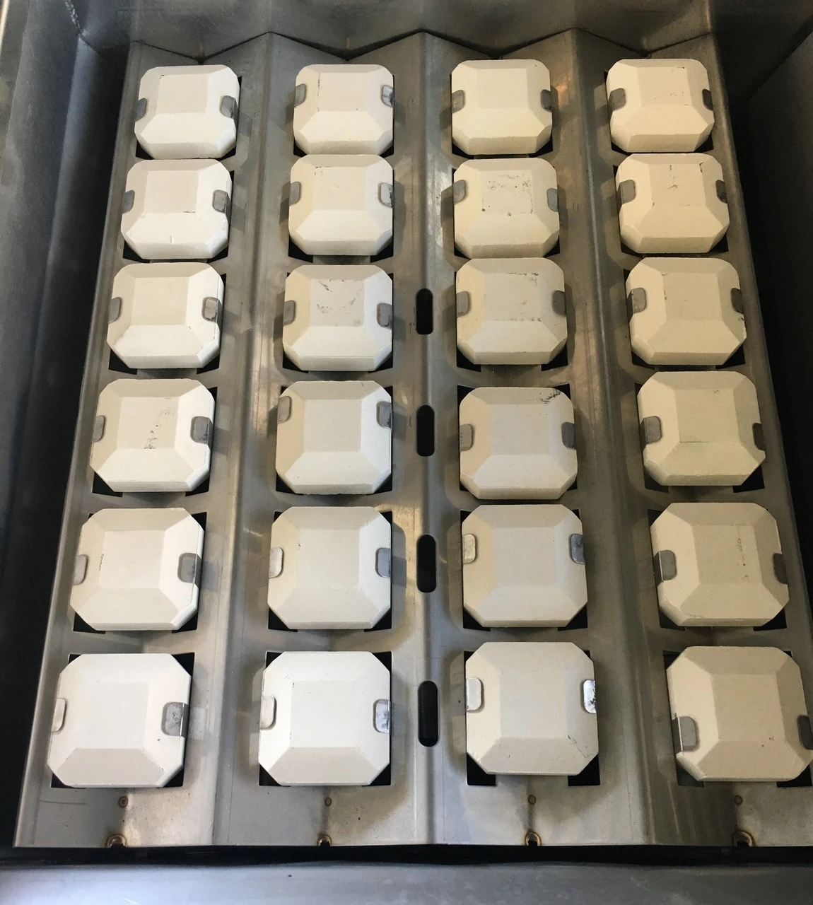 Sedona By Lynx L500R 30" Built-in Grill W 2 Stainless Burners, Rotisserie 6 Sedona By Lynx L500R 30" Built-in Grill W 2 Stainless Burners, Rotisserie - Image 4